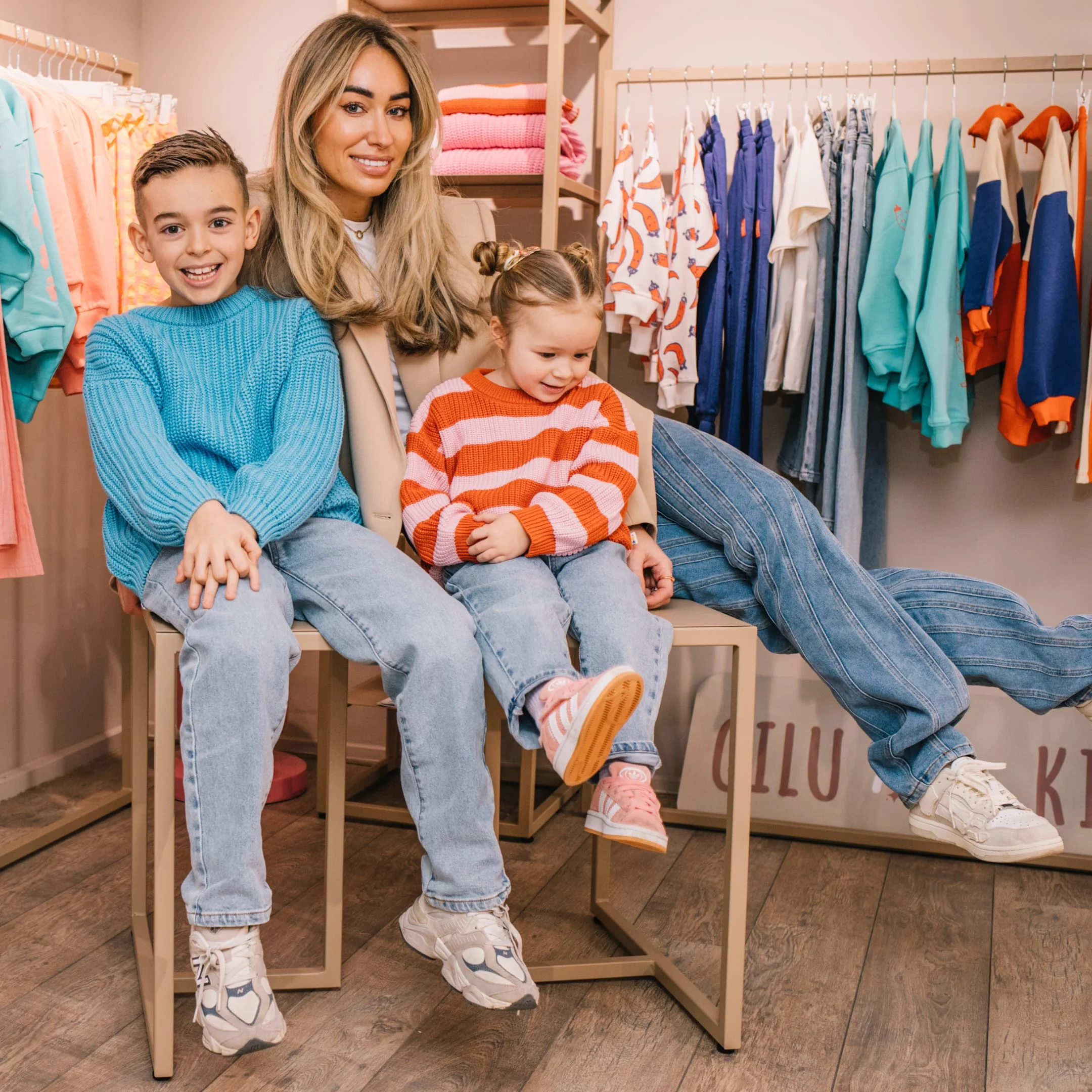 social advertising (kinder)kleding merk